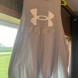 Under armor muscle tank